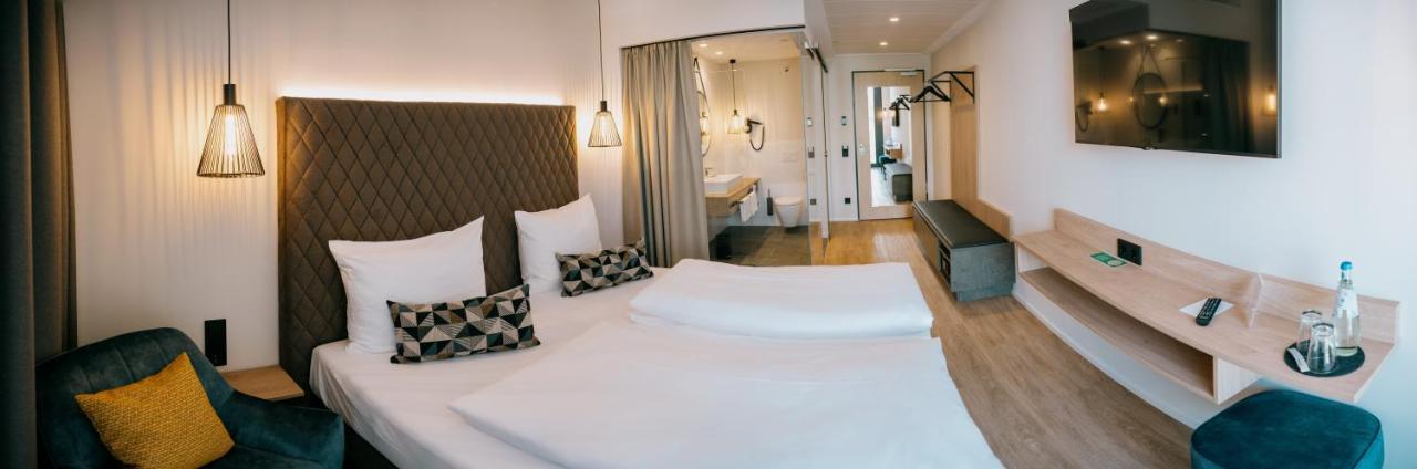 Loom Hotel & Skybar ไอสลิงเงิน ภายนอก รูปภาพ