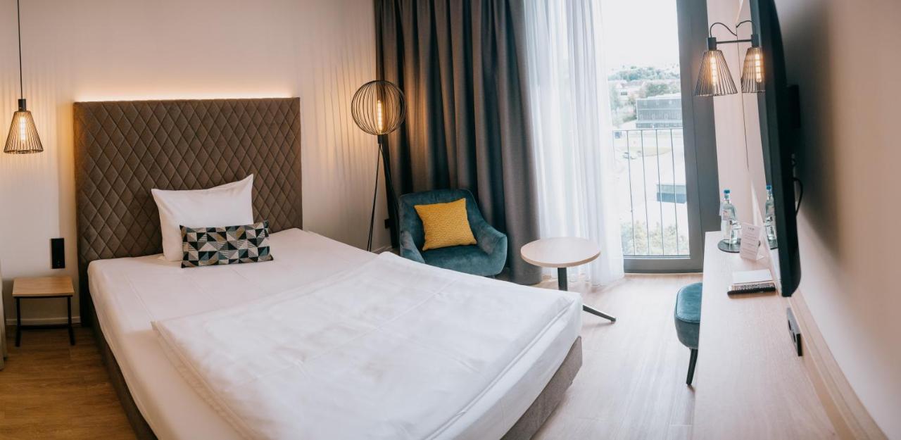Loom Hotel & Skybar ไอสลิงเงิน ภายนอก รูปภาพ