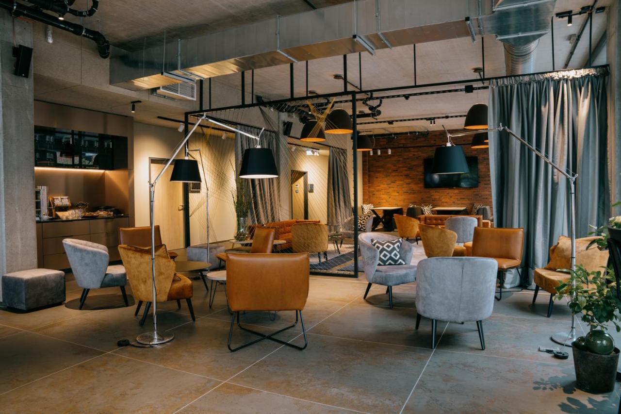 Loom Hotel & Skybar ไอสลิงเงิน ภายนอก รูปภาพ