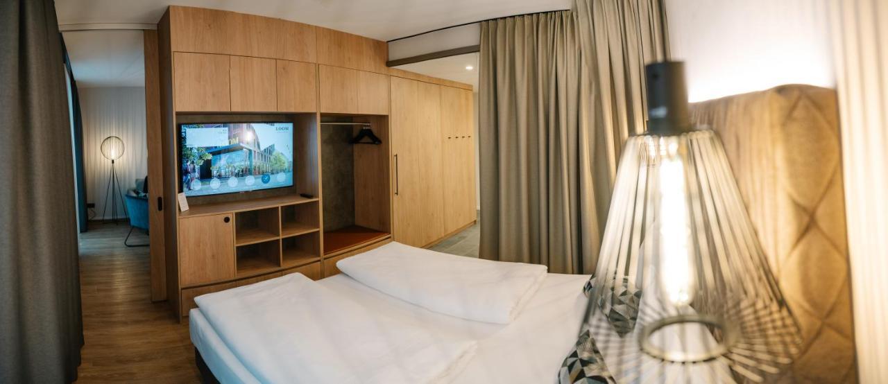 Loom Hotel & Skybar ไอสลิงเงิน ภายนอก รูปภาพ