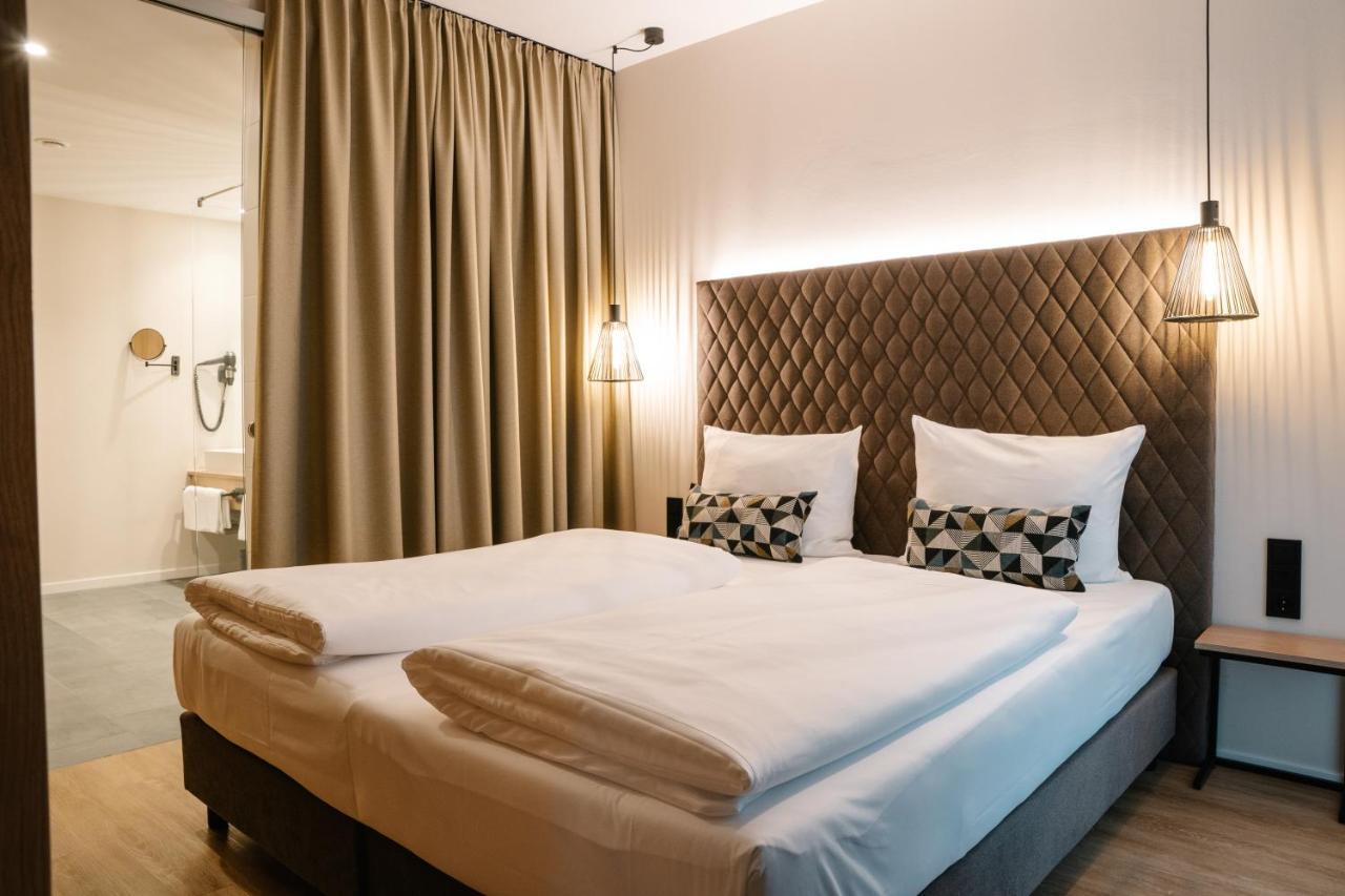 Loom Hotel & Skybar ไอสลิงเงิน ภายนอก รูปภาพ